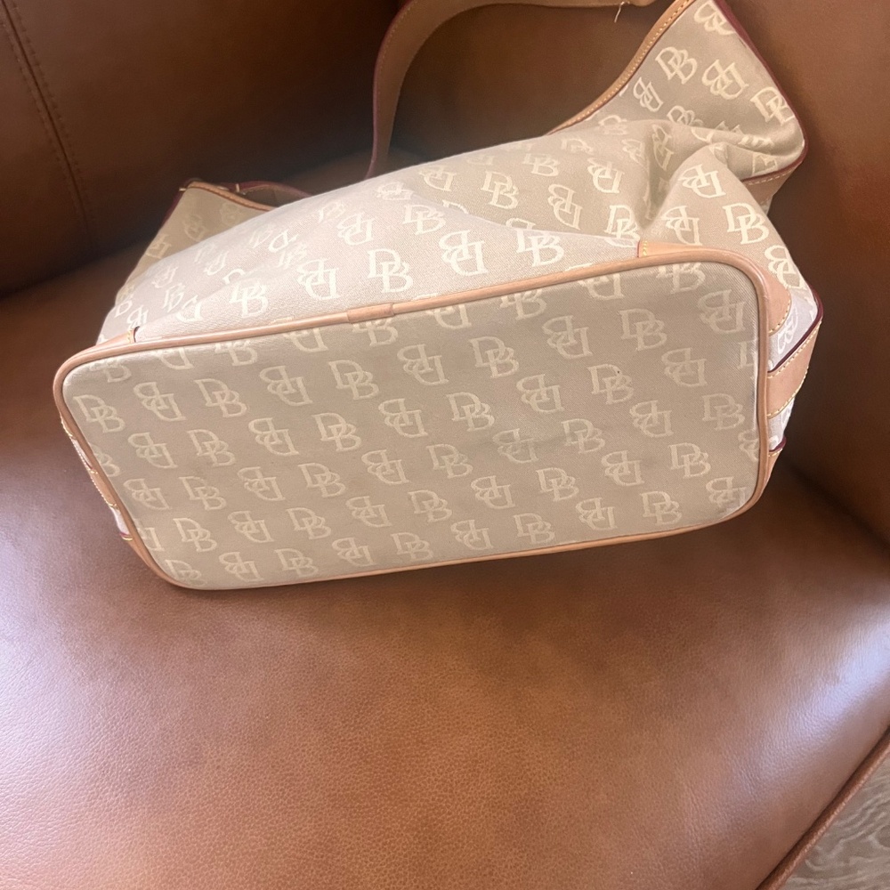 Dooney & Bourke  Anniversary Monogram Tote Shoulder Bag LARGE - Picture 4 of 16